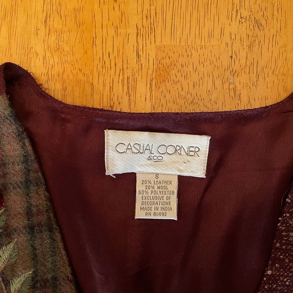 Retro 80’s does 1930’s Vest 🤍 - Picture 9 of 12